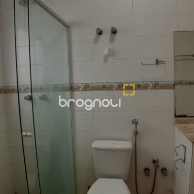 Casa com 119m², 3 quartos (sendo 1 suíte), 2 garagens, no bairro Campeche em Florianópolis