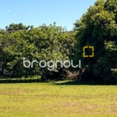 Casa com 119m², 3 quartos (sendo 1 suíte), 2 garagens, no bairro Campeche em Florianópolis
