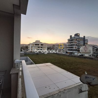 Apartamento com 78m², 2 quartos (sendo 1 suíte), 1 garagem, no bairro Ingleses em Florianópolis