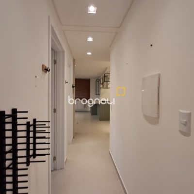 Apartamento com 78m², 2 quartos (sendo 1 suíte), 1 garagem, no bairro Ingleses em Florianópolis