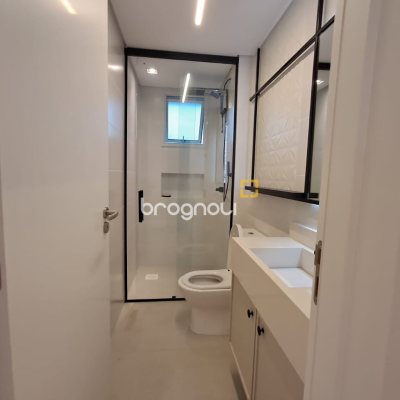 Apartamento com 78m², 2 quartos (sendo 1 suíte), 1 garagem, no bairro Ingleses em Florianópolis