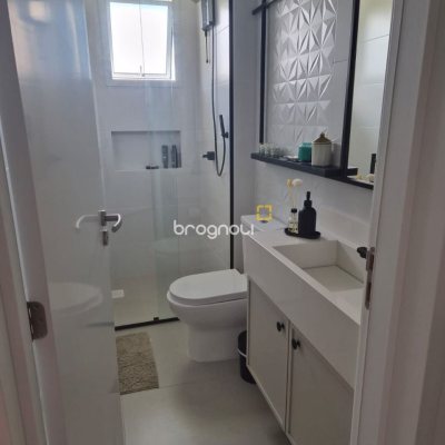 Apartamento com 78m², 2 quartos (sendo 1 suíte), 1 garagem, no bairro Ingleses em Florianópolis