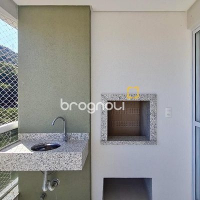 Apartamento com 71m², 2 quartos (sendo 1 suíte), 1 garagem, no bairro Saco Grande em Florianópolis
