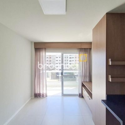 Apartamento com 71m², 2 quartos (sendo 1 suíte), 1 garagem, no bairro Saco Grande em Florianópolis