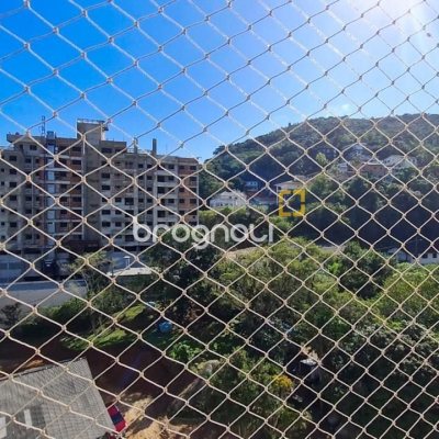 Apartamento com 71m², 2 quartos (sendo 1 suíte), 1 garagem, no bairro Saco Grande em Florianópolis