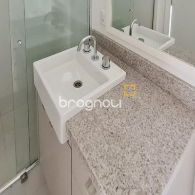 Apartamento com 71m², 2 quartos (sendo 1 suíte), 1 garagem, no bairro Saco Grande em Florianópolis