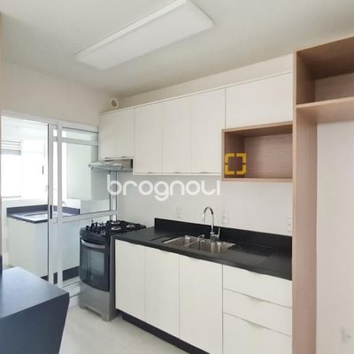 Apartamento com 71m², 2 quartos (sendo 1 suíte), 1 garagem, no bairro Saco Grande em Florianópolis