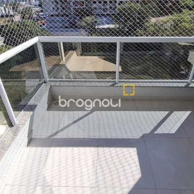 Apartamento com 71m², 2 quartos (sendo 1 suíte), 1 garagem, no bairro Saco Grande em Florianópolis