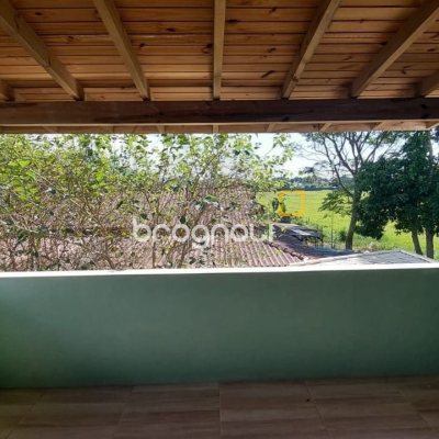 Casa com 103m², 2 quartos (sendo 1 suíte), no bairro Campeche em Florianópolis