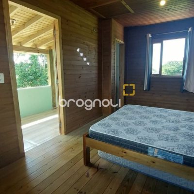 Casa com 103m², 2 quartos (sendo 1 suíte), no bairro Campeche em Florianópolis