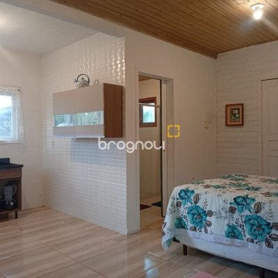 Casa com 103m², 2 quartos (sendo 1 suíte), no bairro Campeche em Florianópolis