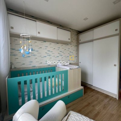 Apartamento com 87m², 3 quartos (sendo 1 suíte), 1 garagem, no bairro Itacorubi em Florianópolis