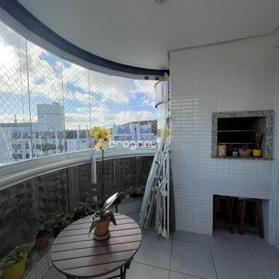 Apartamento com 87m², 3 quartos (sendo 1 suíte), 1 garagem, no bairro Itacorubi em Florianópolis