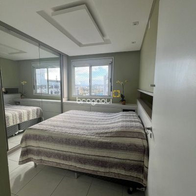 Apartamento com 87m², 3 quartos (sendo 1 suíte), 1 garagem, no bairro Itacorubi em Florianópolis
