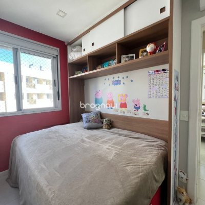 Apartamento com 87m², 3 quartos (sendo 1 suíte), 1 garagem, no bairro Itacorubi em Florianópolis