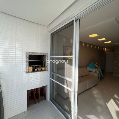 Apartamento com 87m², 3 quartos (sendo 1 suíte), 1 garagem, no bairro Itacorubi em Florianópolis