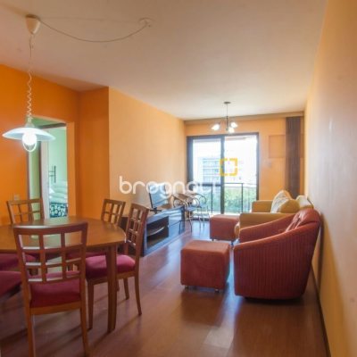 Apartamento com 69m², 2 quartos, 1 garagem, no bairro Centro em Florianópolis