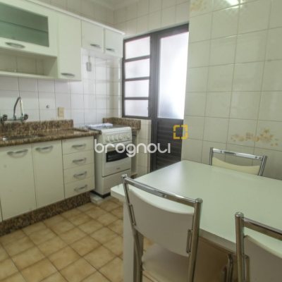 Apartamento com 69m², 2 quartos, 1 garagem, no bairro Centro em Florianópolis