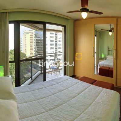 Apartamento com 69m², 2 quartos, 1 garagem, no bairro Centro em Florianópolis