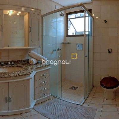 Apartamento com 69m², 2 quartos, 1 garagem, no bairro Centro em Florianópolis