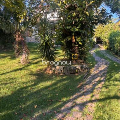 Terreno com 7488m², no bairro Cacupé em Florianópolis
