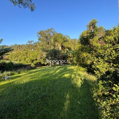 Terreno com 7488m², no bairro Cacupé em Florianópolis