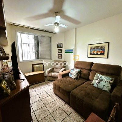 Apartamento com 231m², 4 quartos (sendo 2 suítes), 2 garagens, no bairro Centro em Florianópolis