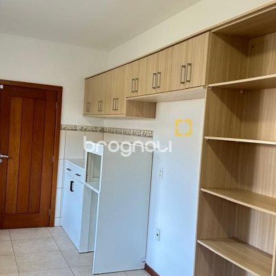 Casa com 340m², 5 quartos (sendo 5 suítes), 2 garagens, no bairro Rio Tavares em Florianópolis