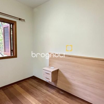 Casa com 340m², 5 quartos (sendo 5 suítes), 2 garagens, no bairro Rio Tavares em Florianópolis