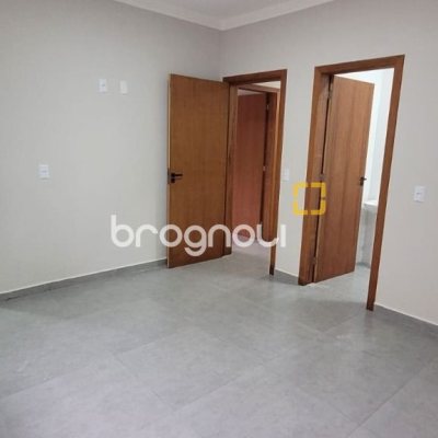 Casa com 83m², 3 quartos (sendo 1 suíte), 2 garagens, no bairro Bela Vista em Palhoça