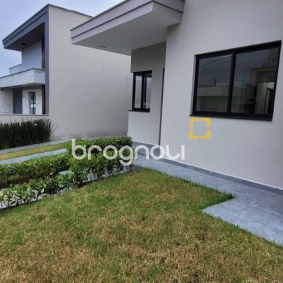 Casa com 83m², 3 quartos (sendo 1 suíte), 2 garagens, no bairro Bela Vista em Palhoça