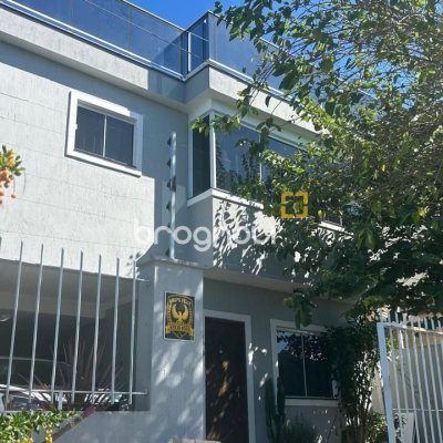 Casa com 180m², 3 quartos (sendo 3 suítes), 2 garagens, no bairro Ingleses em Florianópolis
