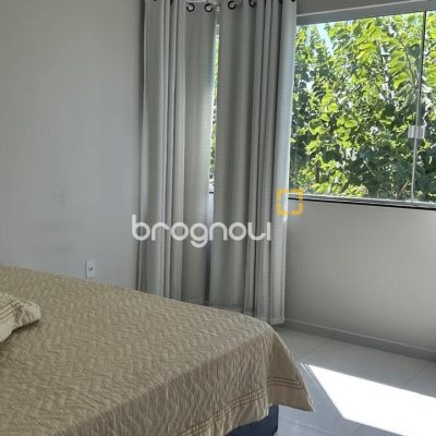 Casa com 180m², 3 quartos (sendo 3 suítes), 2 garagens, no bairro Ingleses em Florianópolis