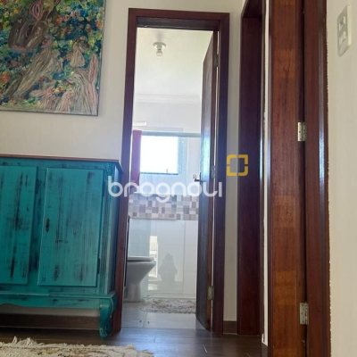 Casa com 180m², 3 quartos (sendo 3 suítes), 2 garagens, no bairro Ingleses em Florianópolis