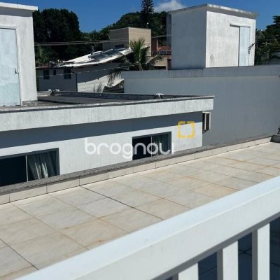 Casa com 180m², 3 quartos (sendo 3 suítes), 2 garagens, no bairro Ingleses em Florianópolis