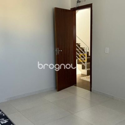 Casa com 180m², 3 quartos (sendo 3 suítes), 2 garagens, no bairro Ingleses em Florianópolis