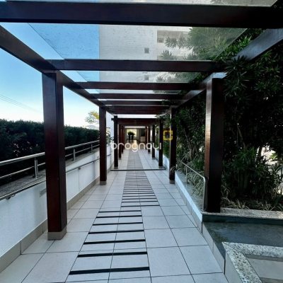 Apartamento com 85m², 3 quartos (sendo 1 suíte), 2 garagens, no bairro Capoeiras em Florianópolis