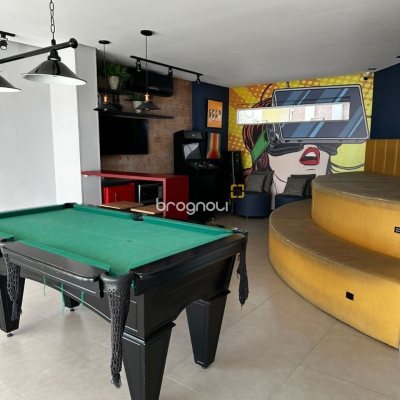 Apartamento com 85m², 3 quartos (sendo 1 suíte), 2 garagens, no bairro Capoeiras em Florianópolis
