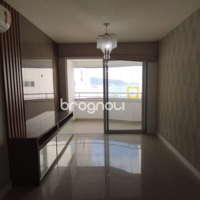 Apartamento com 85m², 3 quartos (sendo 1 suíte), 2 garagens, no bairro Capoeiras em Florianópolis
