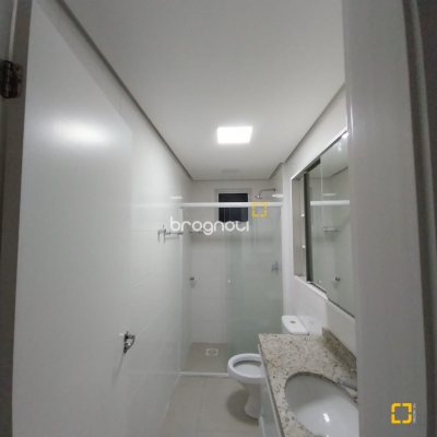 Apartamento com 85m², 3 quartos (sendo 1 suíte), 2 garagens, no bairro Capoeiras em Florianópolis