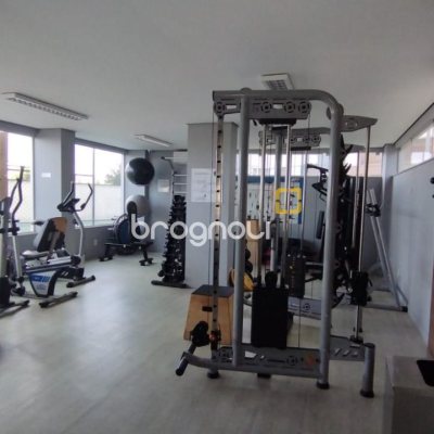Apartamento com 85m², 3 quartos (sendo 1 suíte), 2 garagens, no bairro Capoeiras em Florianópolis