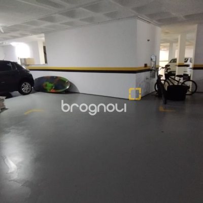 Apartamento com 85m², 3 quartos (sendo 1 suíte), 2 garagens, no bairro Capoeiras em Florianópolis