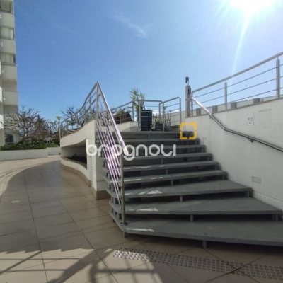 Apartamento com 85m², 3 quartos (sendo 1 suíte), 2 garagens, no bairro Capoeiras em Florianópolis