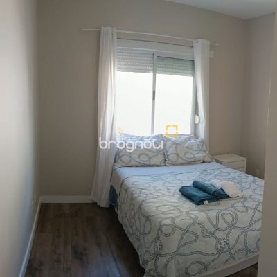 Apartamento com 99m², 2 quartos (sendo 2 suítes), 2 garagens, no bairro Santinho em Florianópolis