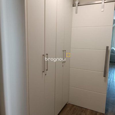 Apartamento com 99m², 2 quartos (sendo 2 suítes), 2 garagens, no bairro Santinho em Florianópolis