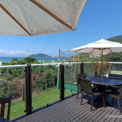 Apartamento com 99m², 2 quartos (sendo 2 suítes), 2 garagens, no bairro Santinho em Florianópolis