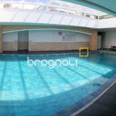 Apartamento com 99m², 2 quartos (sendo 2 suítes), 2 garagens, no bairro Santinho em Florianópolis