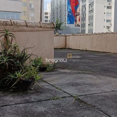 Casa Comercial com 230m², no bairro Centro em Florianópolis