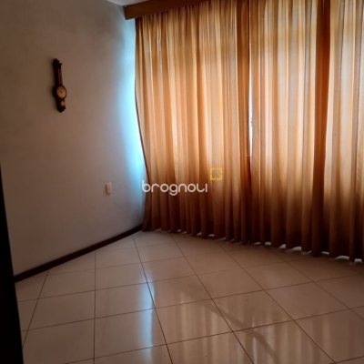 Casa Comercial com 230m², no bairro Centro em Florianópolis