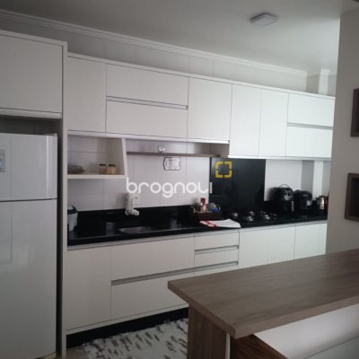 Apartamento com 56m², 2 quartos, 1 garagem, no bairro Kobrasol em São José